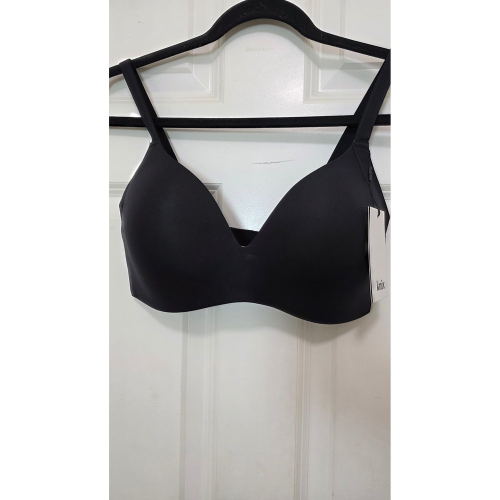 NEW Knix Wing Woman Wire Free Bra Women Size 4 Black Seamless Comfort